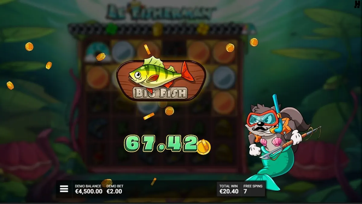 Tampilan visual slot Le Fisherman dengan karakter rakun Smokey dan grid 6x5 yang penuh warna